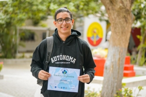 El&iacute;as Pinedo, un ejemplo para los j&oacute;venes investigadores en Uniaut&oacute;noma