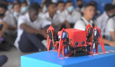 Estudiantes Uniaut&oacute;noma le apuntan a las nuevas tecnolog&iacute;as