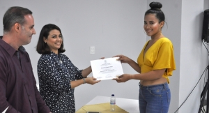 Estudiantes de semilleros de investigaci&oacute;n de la Uniaut&oacute;noma recibieron diploma como Investigadores Junior